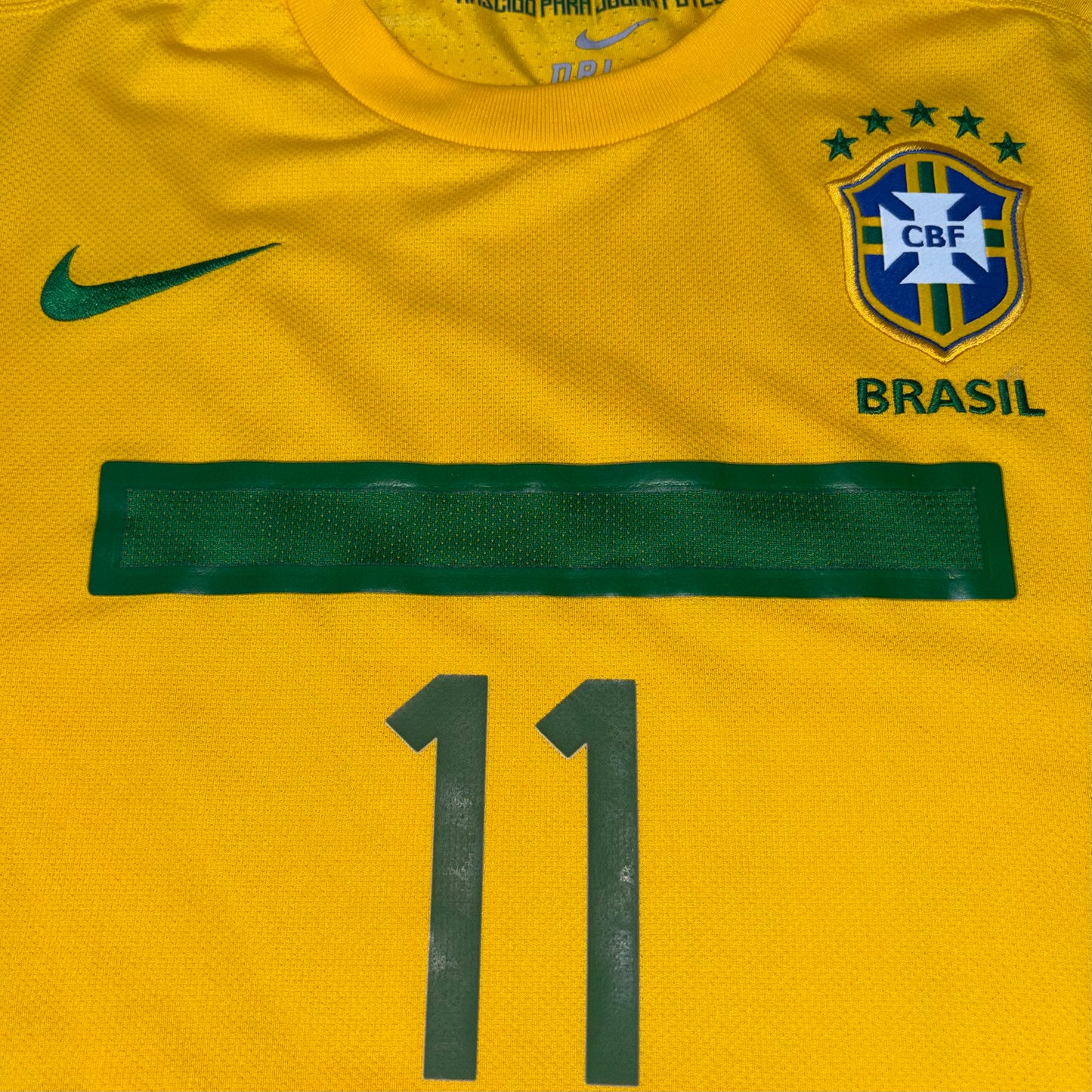 2011/12 Brazil Home Shirt - Neymar JR - XL