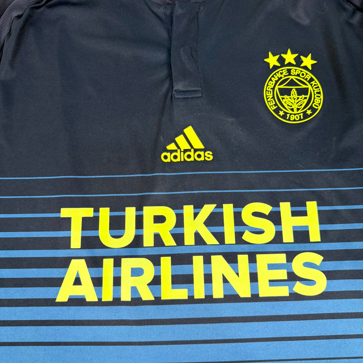 2015/16 Fenerbahce Third Shirt - Van persie - XL
