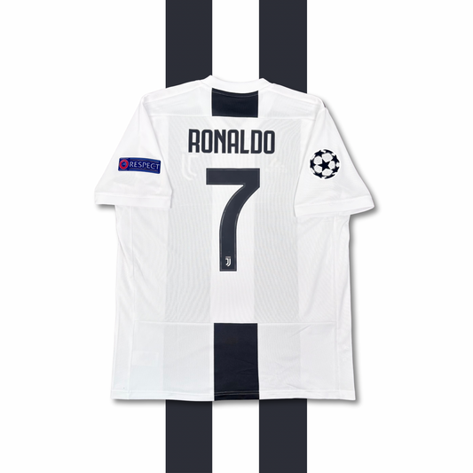 2018/19 Juventus Home Shirt - Ronaldo - L - New with Tag