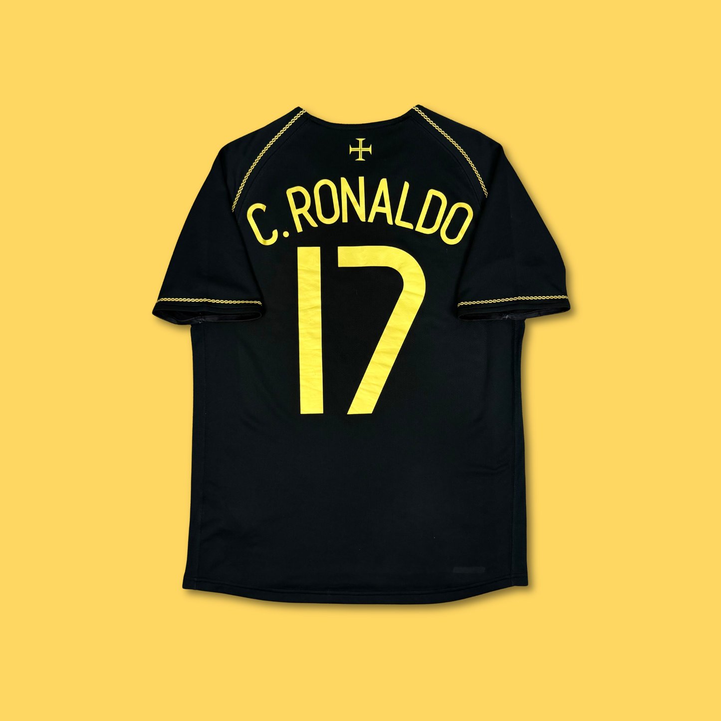 2006/07 Portugal Away Shirt - Cristiano Ronaldo - M