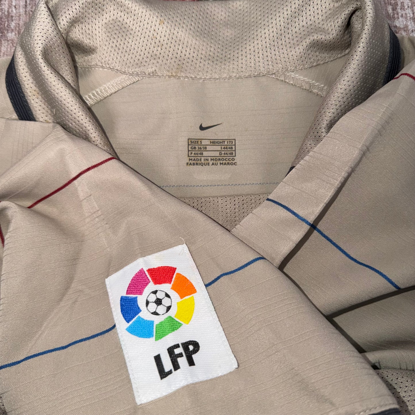 2003/04 Barcelona Away Shirt - Messi - S