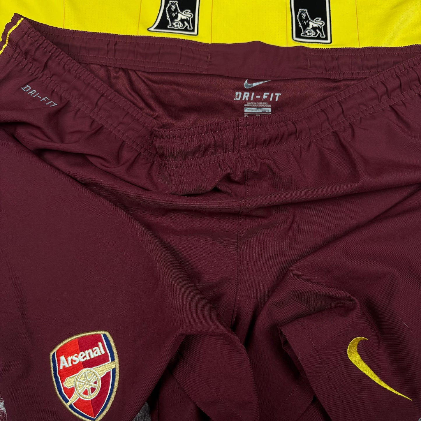 2010/11 Arsenal Away Shirt with Short - Walcott - L