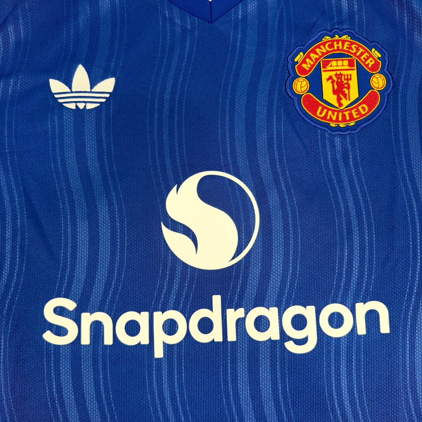2026/27 Manchester United Away Longsleeve Shirt - Cunha - New with Tag - M