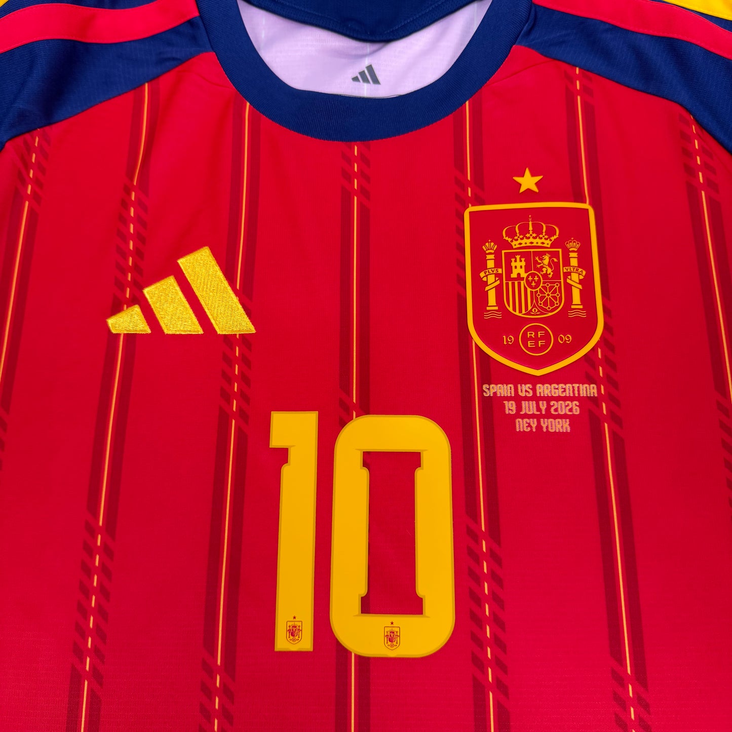 2026/27 Spain Home Shirt - Olmo - L - New with Tag