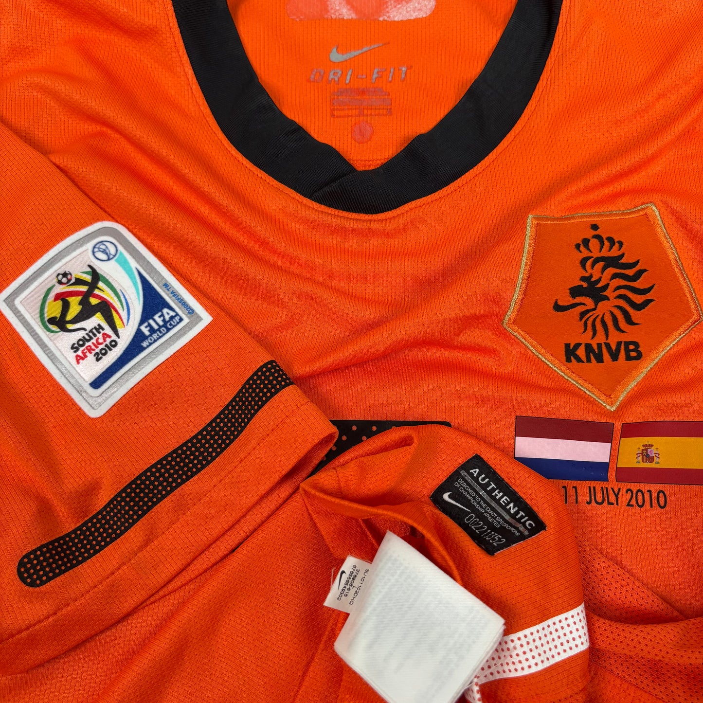 2010/11 Netherlands Home Shirt with Short - Sneijder - M