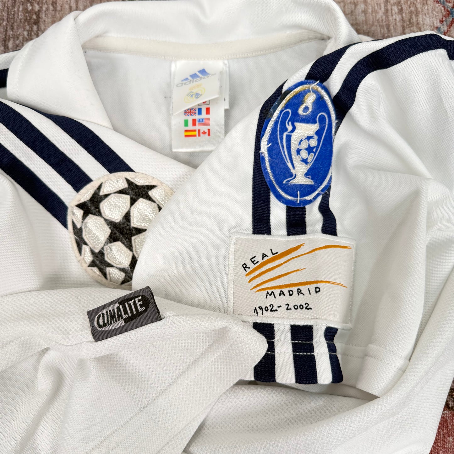 2001/02 Real Madrid Home Shirt - Roberto Carlos - M
