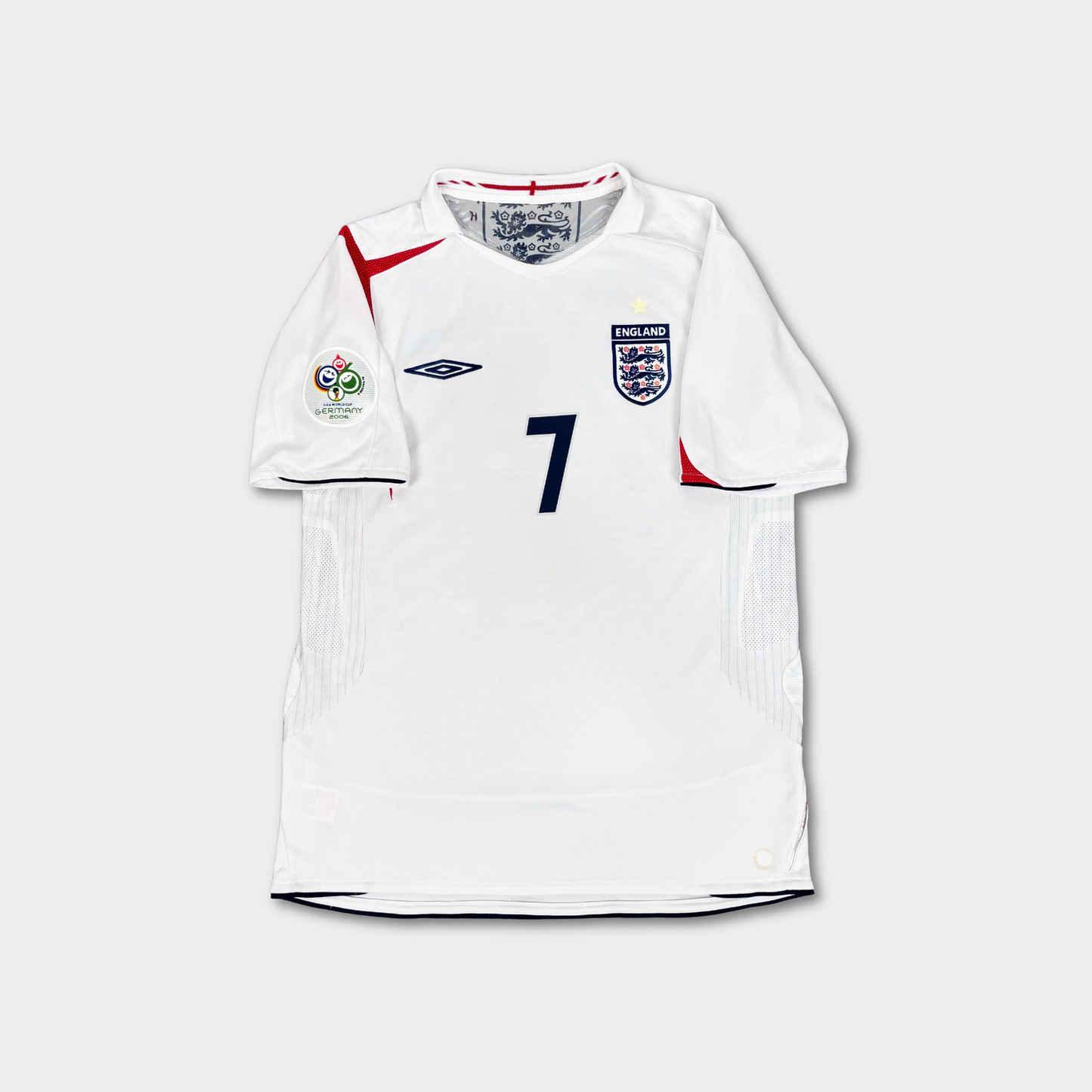 2006/07 England Home Shirt - Beckham - M