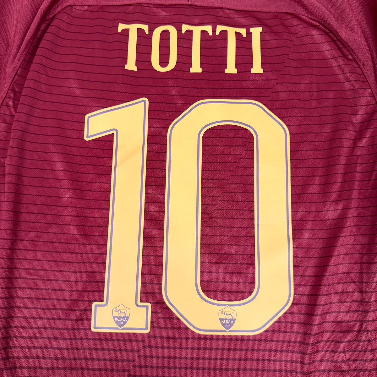 2016/17 AS Roma Home Shirt - Totti - M
