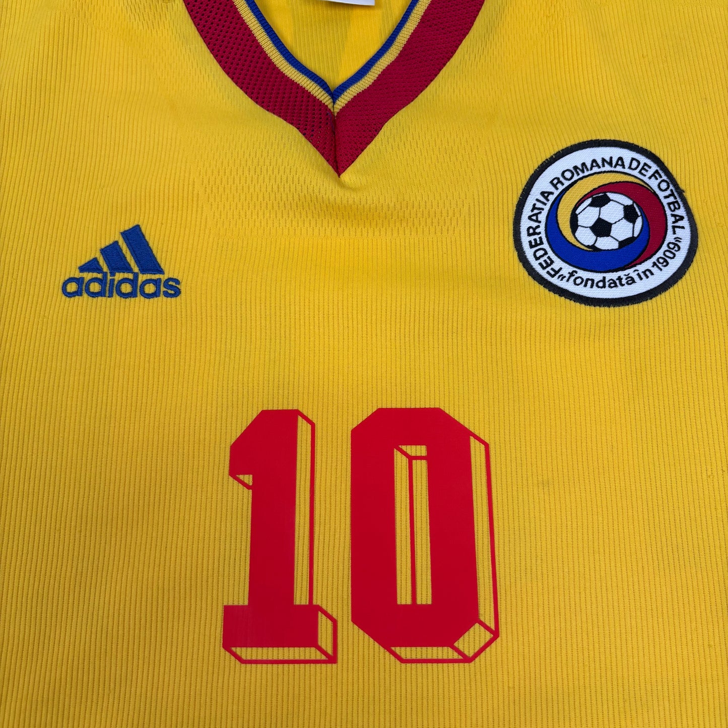 1998/99 Romania Home Shirt - Hagi - L