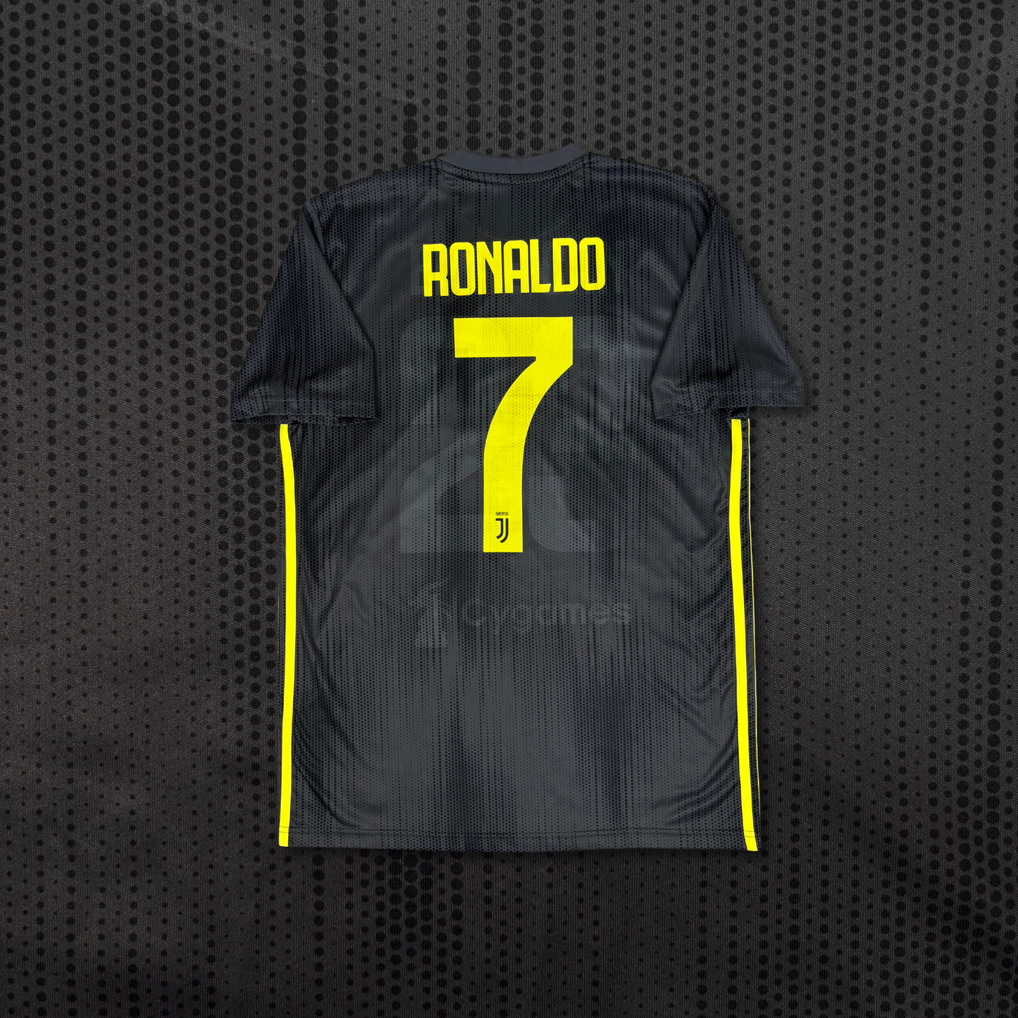 2018/19 Juventus Third Shirt - Cristiano Ronaldo - M