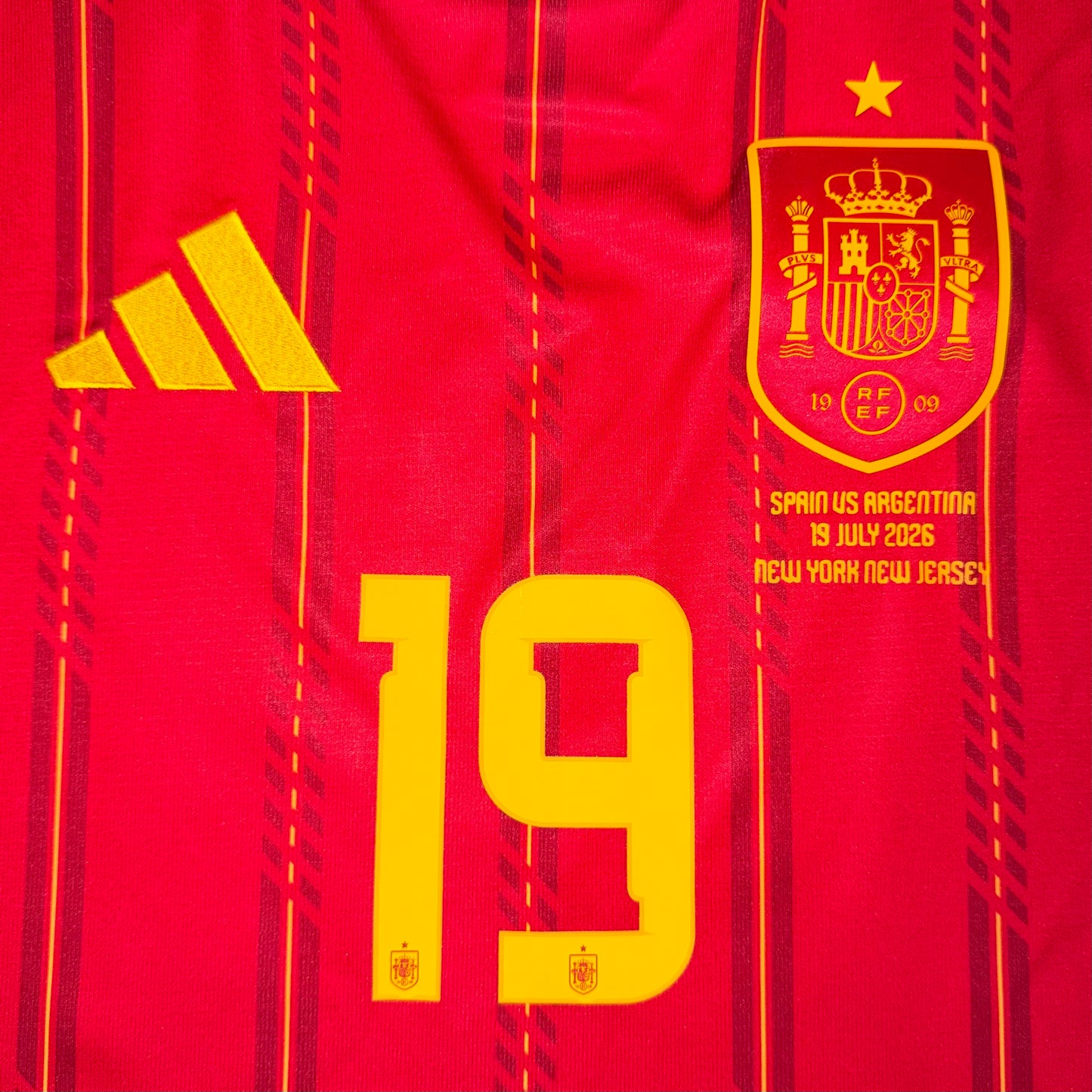 2026/27 Spain Home Shirt - Lamine Yamal - New with Tag - M