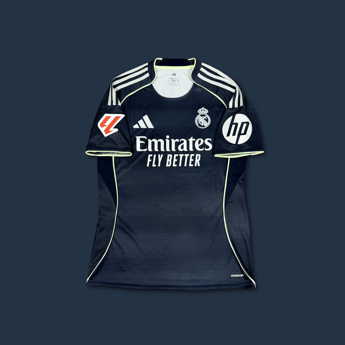 2025/26 Real Madrid Away Shirt - Vinicius Jr - M