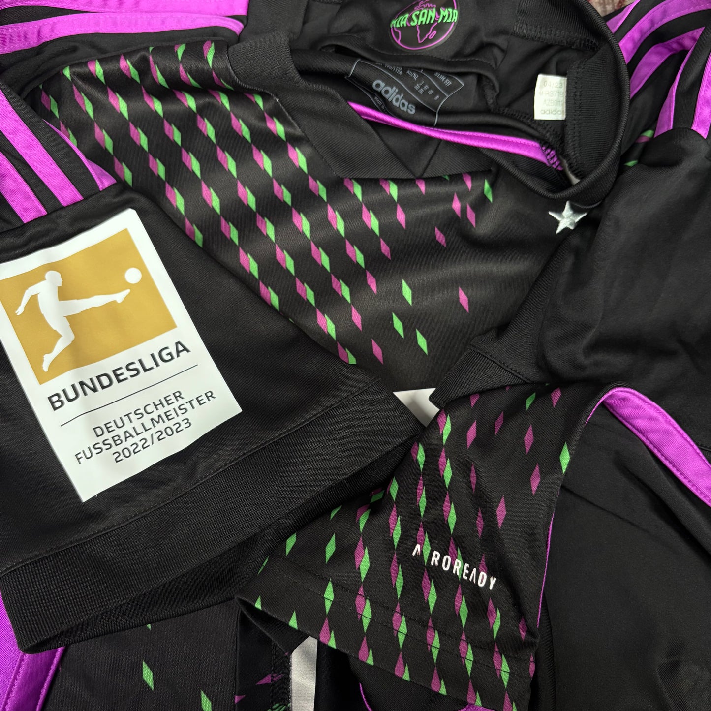 2023/24 Bayern Munich Away Shirt - Kane - L