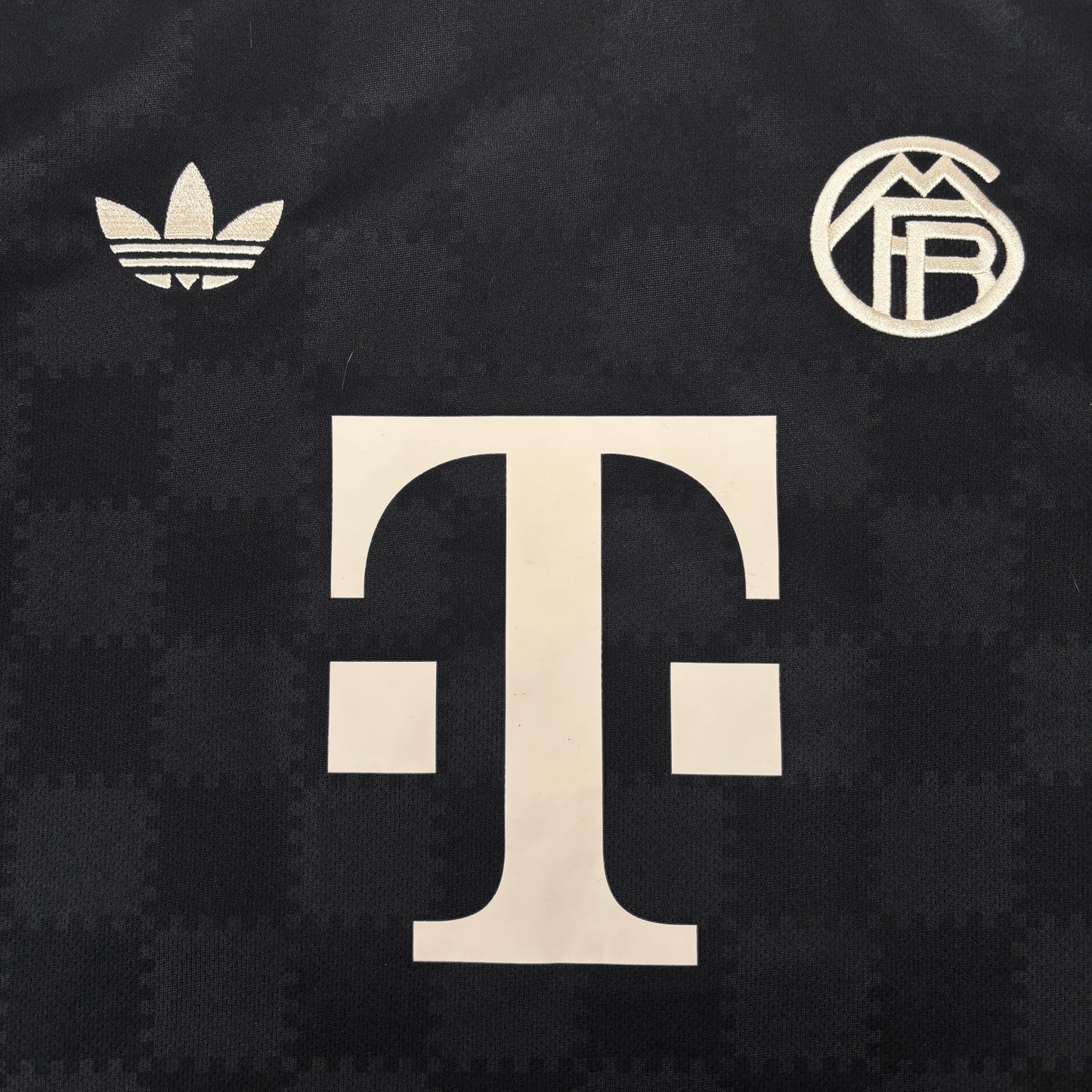 2025/26 Bayern Munich Third Shirt - Luis Diaz - New with Tag