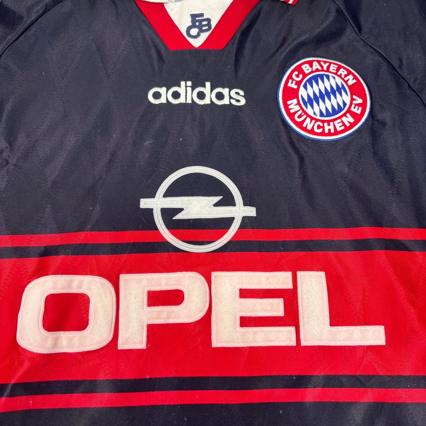 1997/98 Bayern Munich Away Shirt - Elber - M