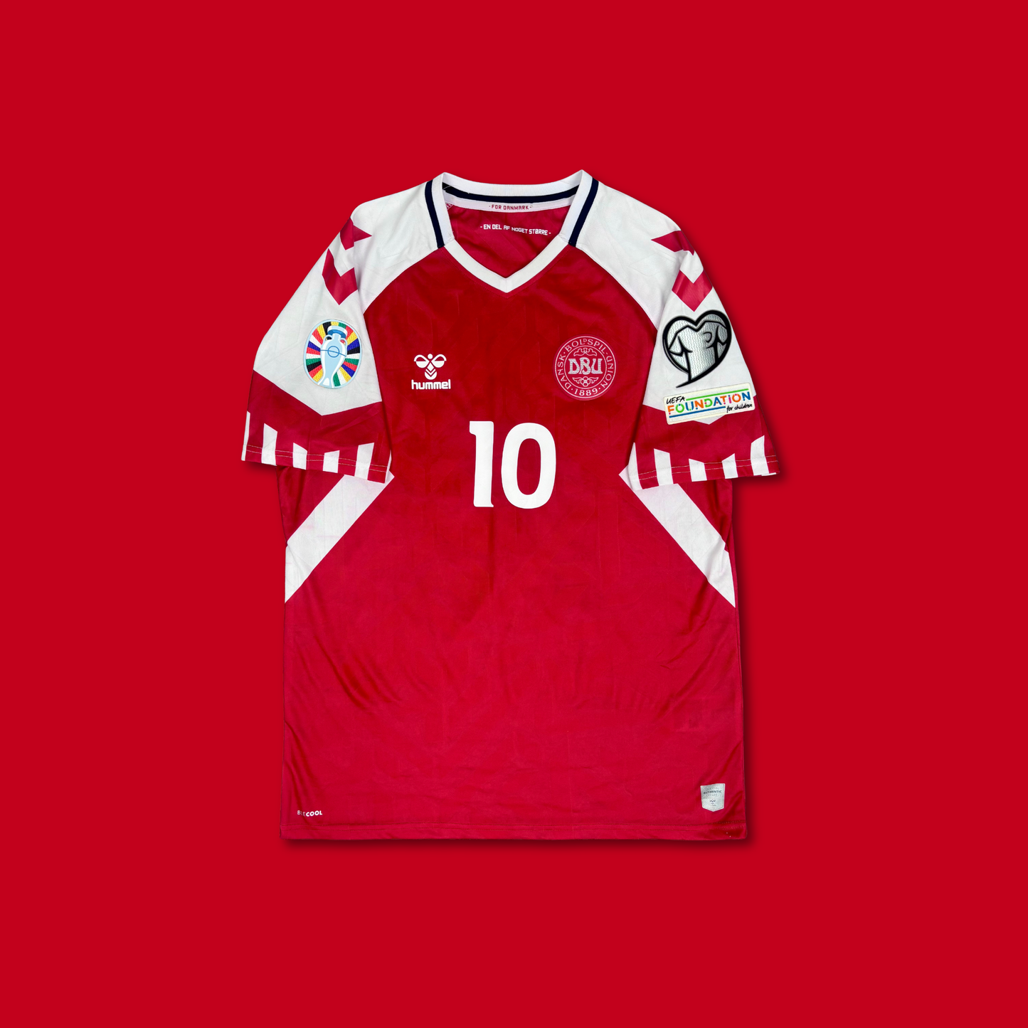 2024/25 Denmark Home Shirt - Christian Eriksen - M
