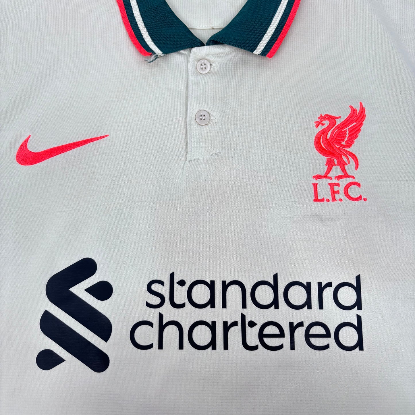 2021/22 Liverpool Away Shirt - Salah - XL