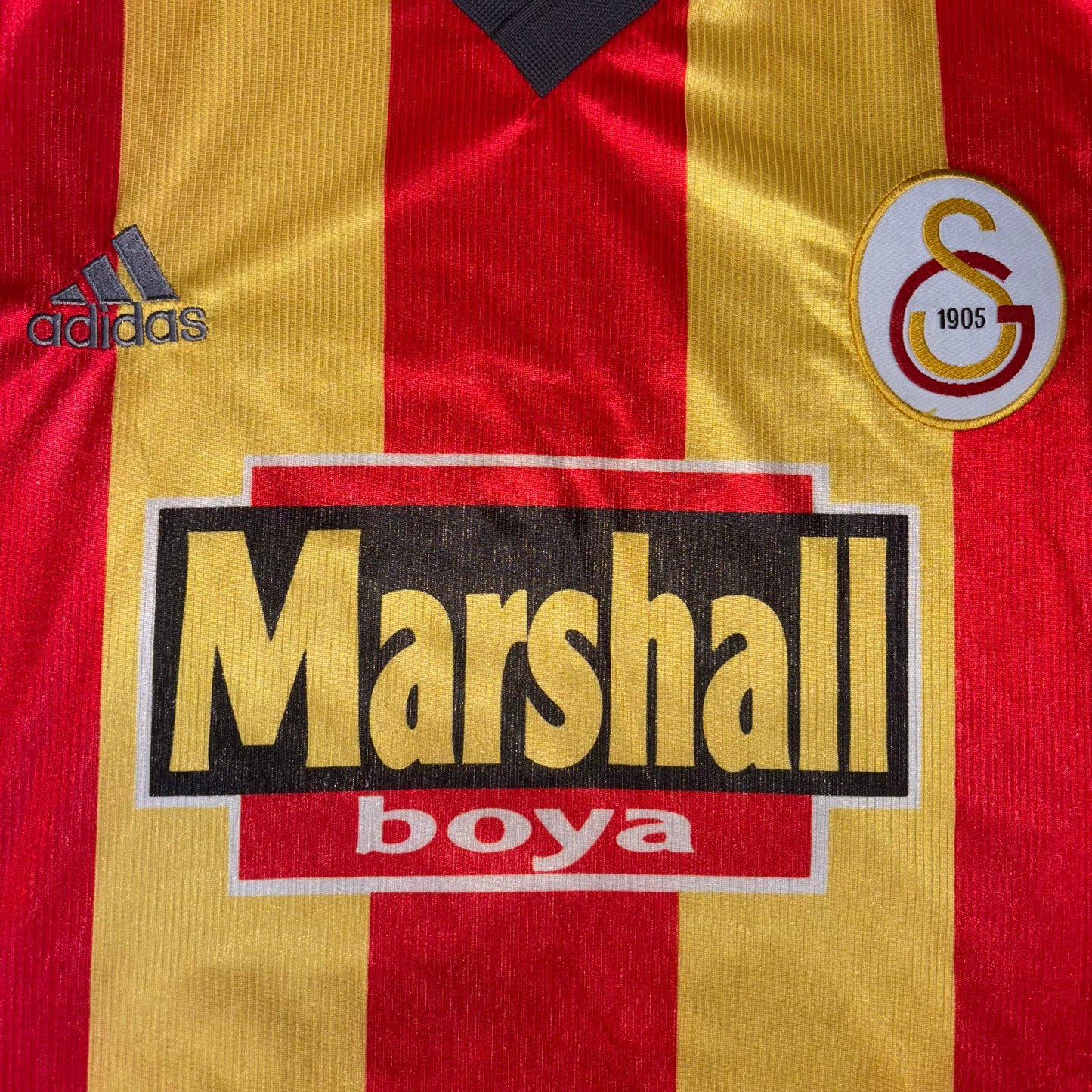 1998/99 Galatasaray Home Shirt - Hagi - M