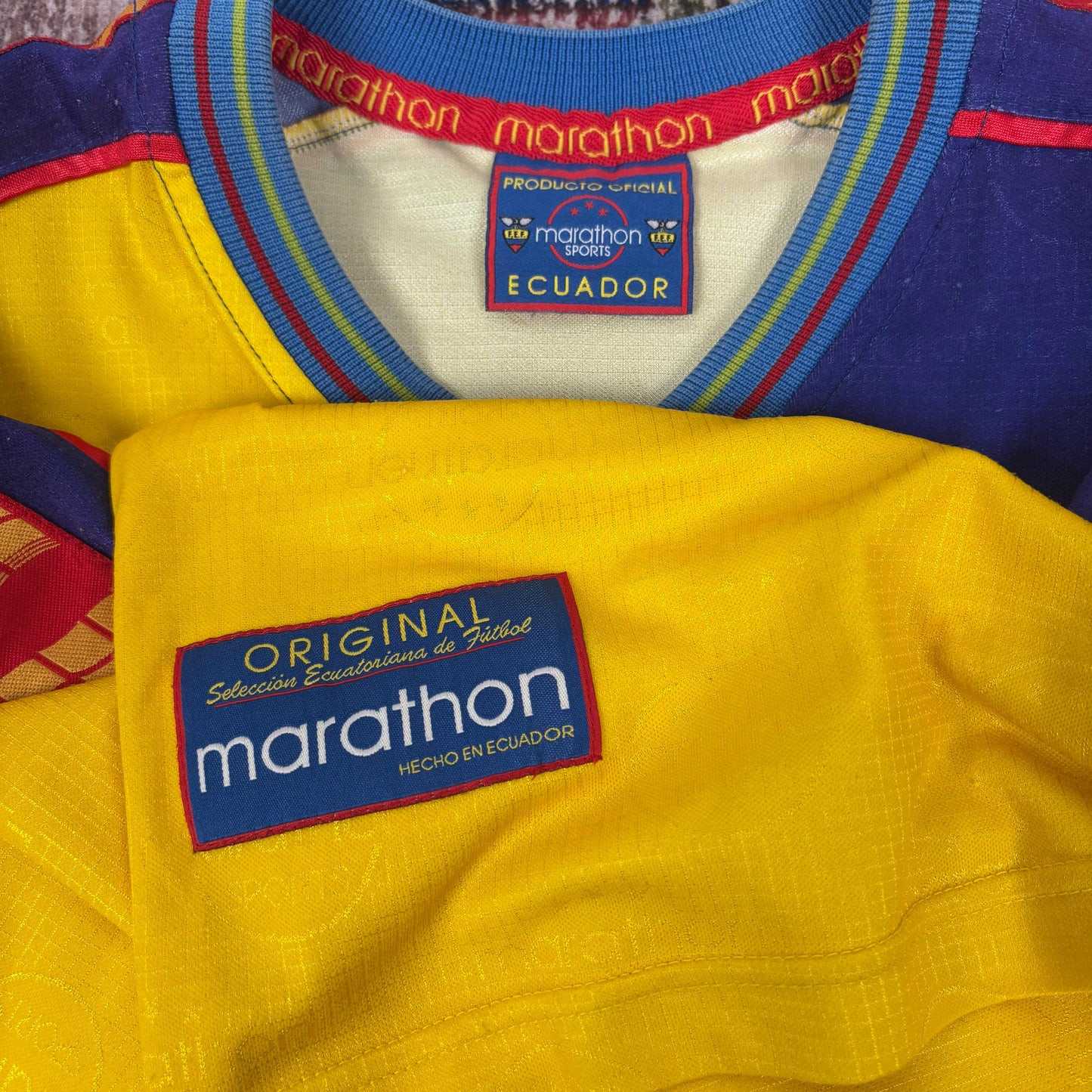1998/01 Ecuador Home Shirt - XL
