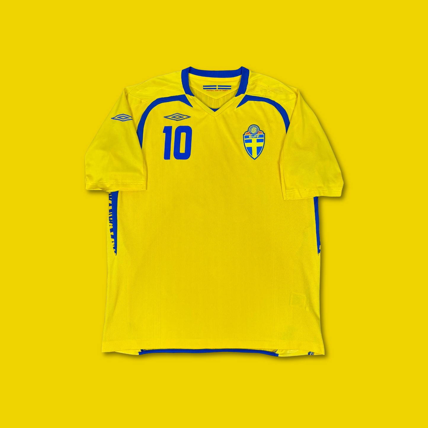 2008/09 Sweden Home Shirt - Ibrahimovic - XL