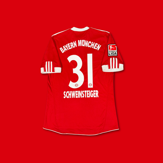2009/10 Bayern Munich Home Shirt - Schweinsteiger - M