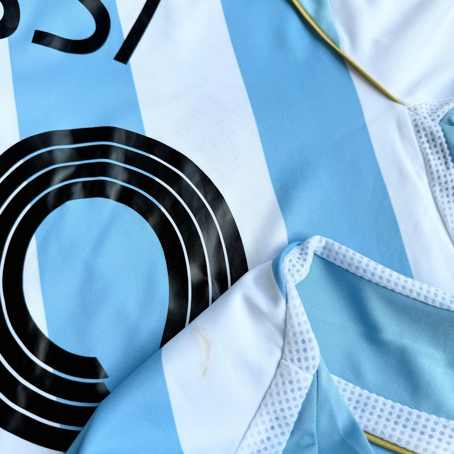 2006/07 Argentina Home Shirt - Messi - M - New with Tag