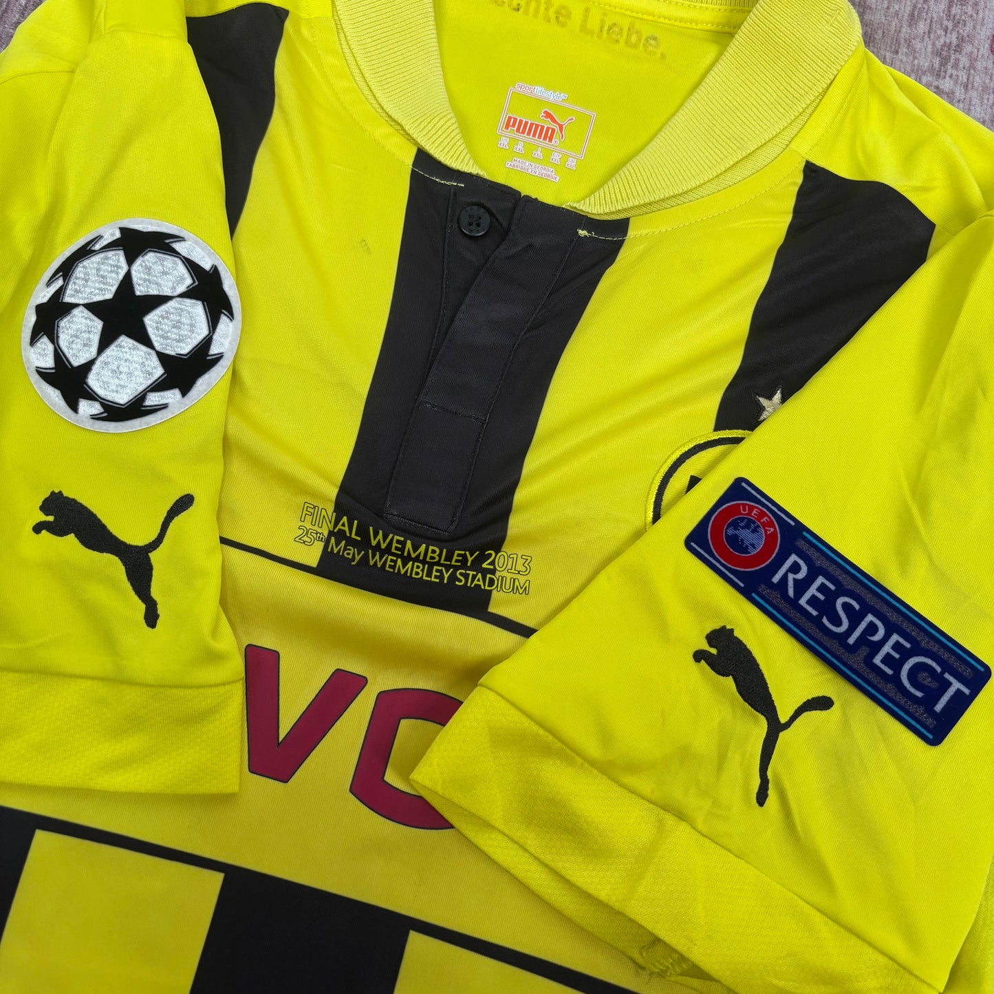 2012/13 Borussia Dortmund Home Cup Shirt - Reus - XL