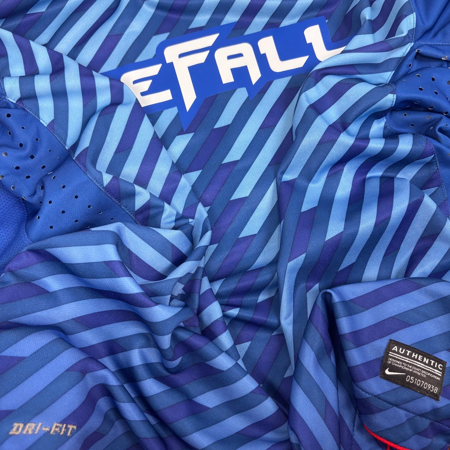 2011/12 Shanghai Shenhua Home Shirt - Drogba - P2R - XXL