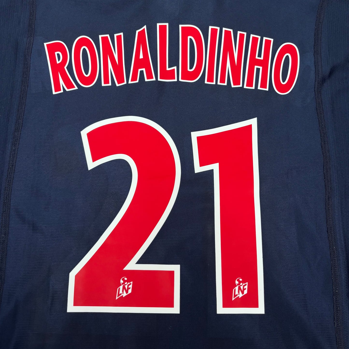 2001/02 Paris Saint Germain Home Shirt - Ronaldinho - M