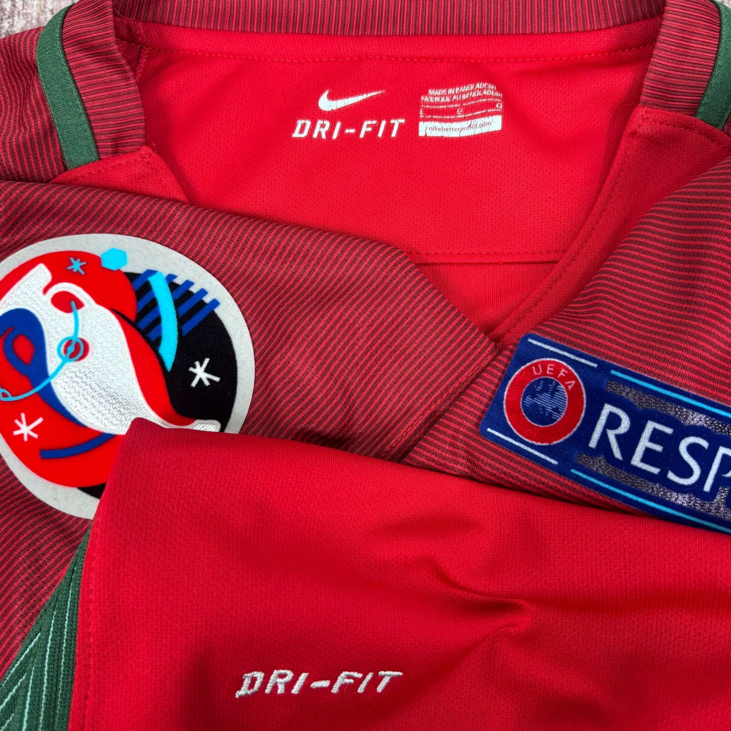 2016/17 Portugal Home Shirt - Cristiano Ronaldo - L