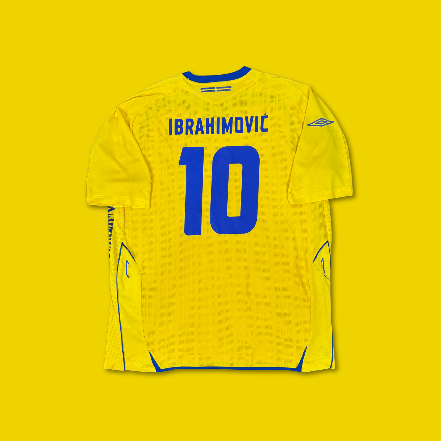 2008/09 Sweden Home Shirt - Ibrahimovic - XL
