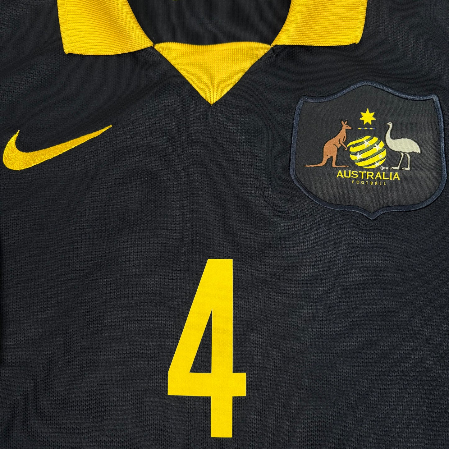 2014/15 Australia Away Shirt - Tim Cahil - L