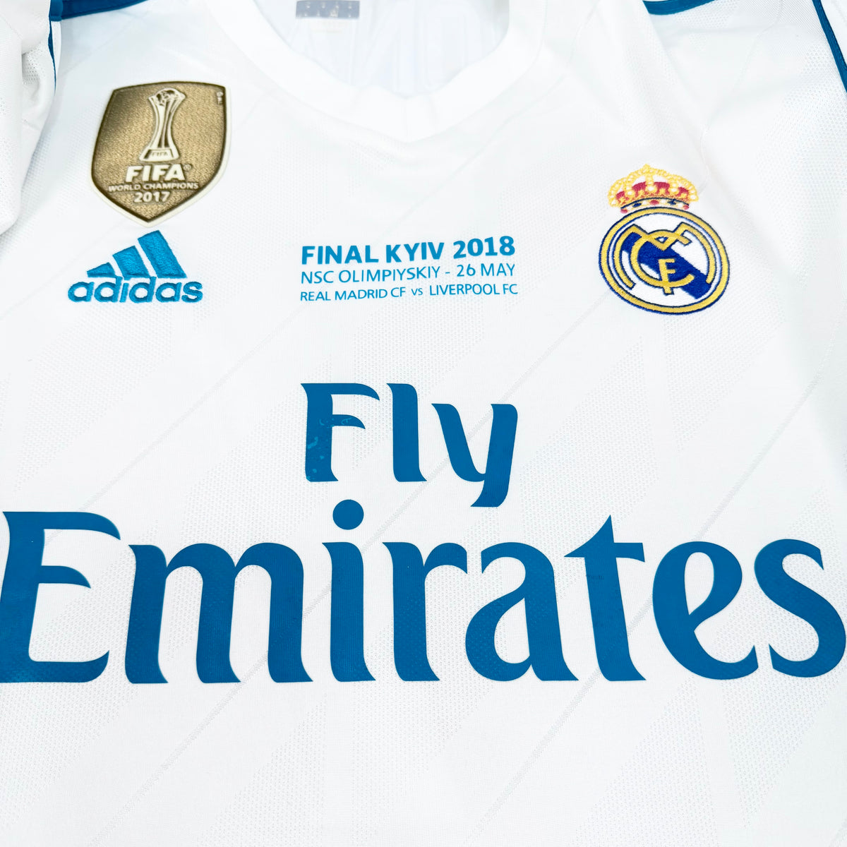 2017/18 Real Madrid Home Longsleeve Shirt - Cristiano Ronaldo - M