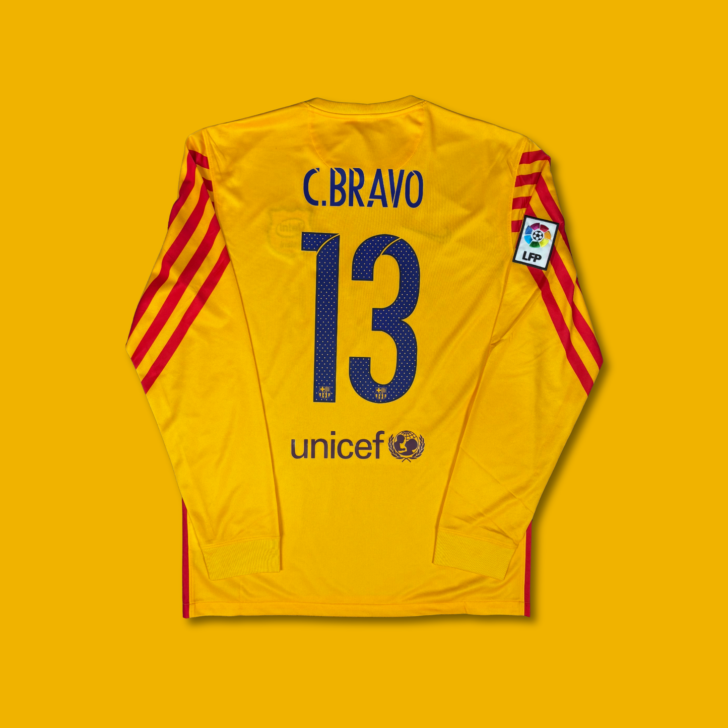 2017/18 Barcelona Goalkeeper Shirt - Bravo - M