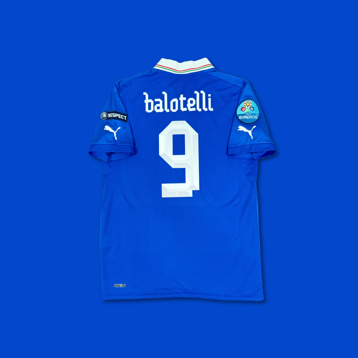 2012/13 Italy Home Shirt - Balotelli - M