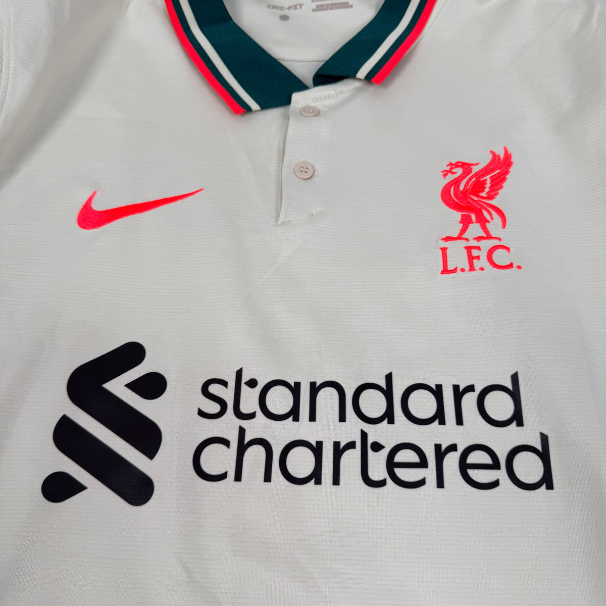 2021/22 Liverpool Away Shirt - Salah - L