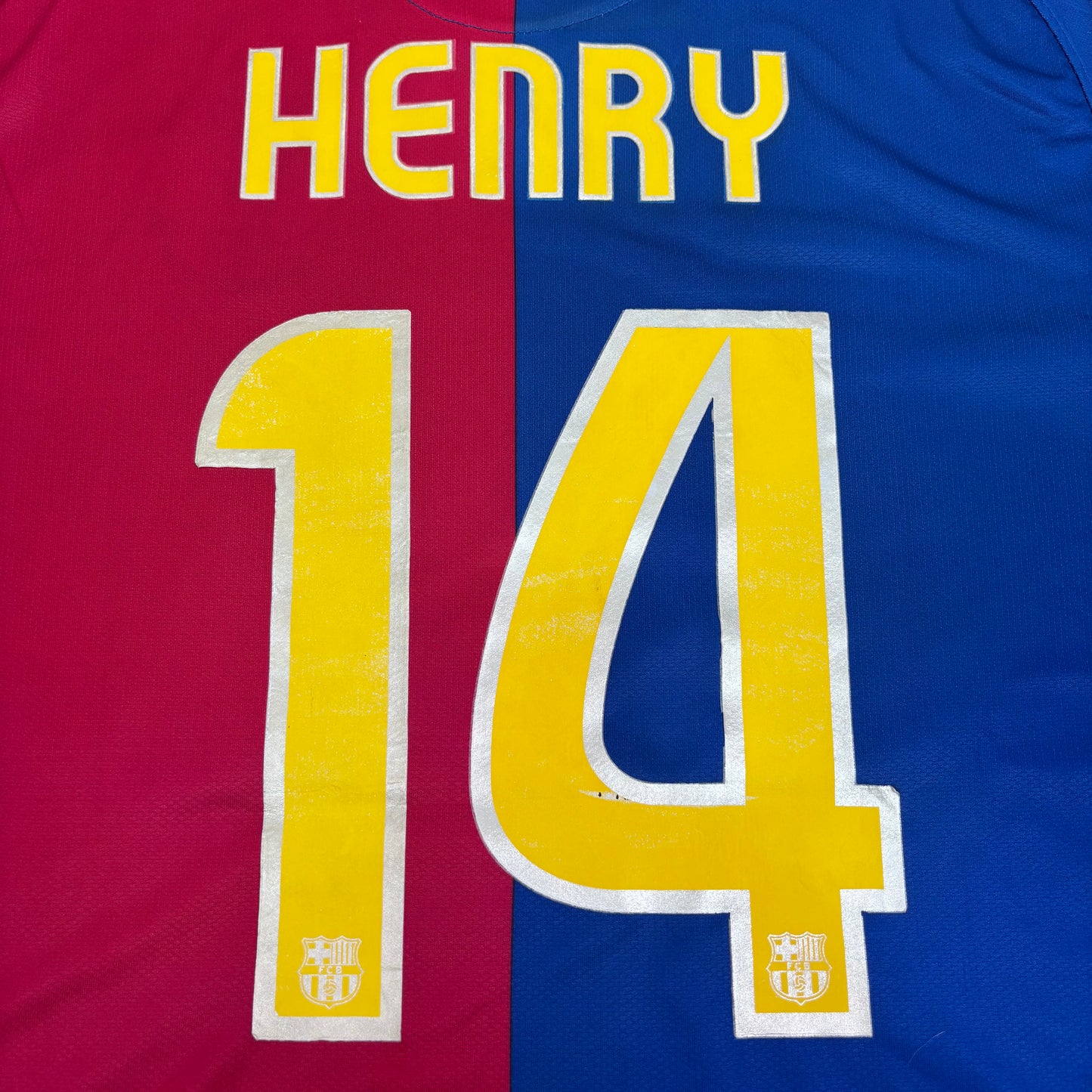 2008/09 Barcelona Home Shirt - Henry - M