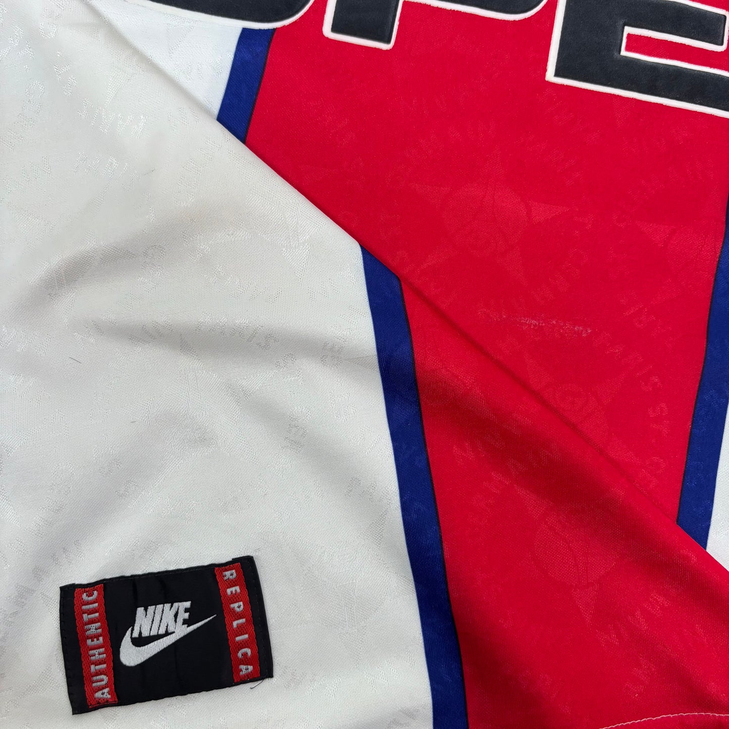 1995/96 Paris Saint Germain Away Shirt - Djorkaeff - L