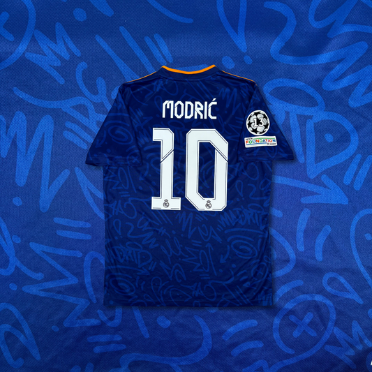 2021/22 Real Madrid Away Shirt - Modric - L