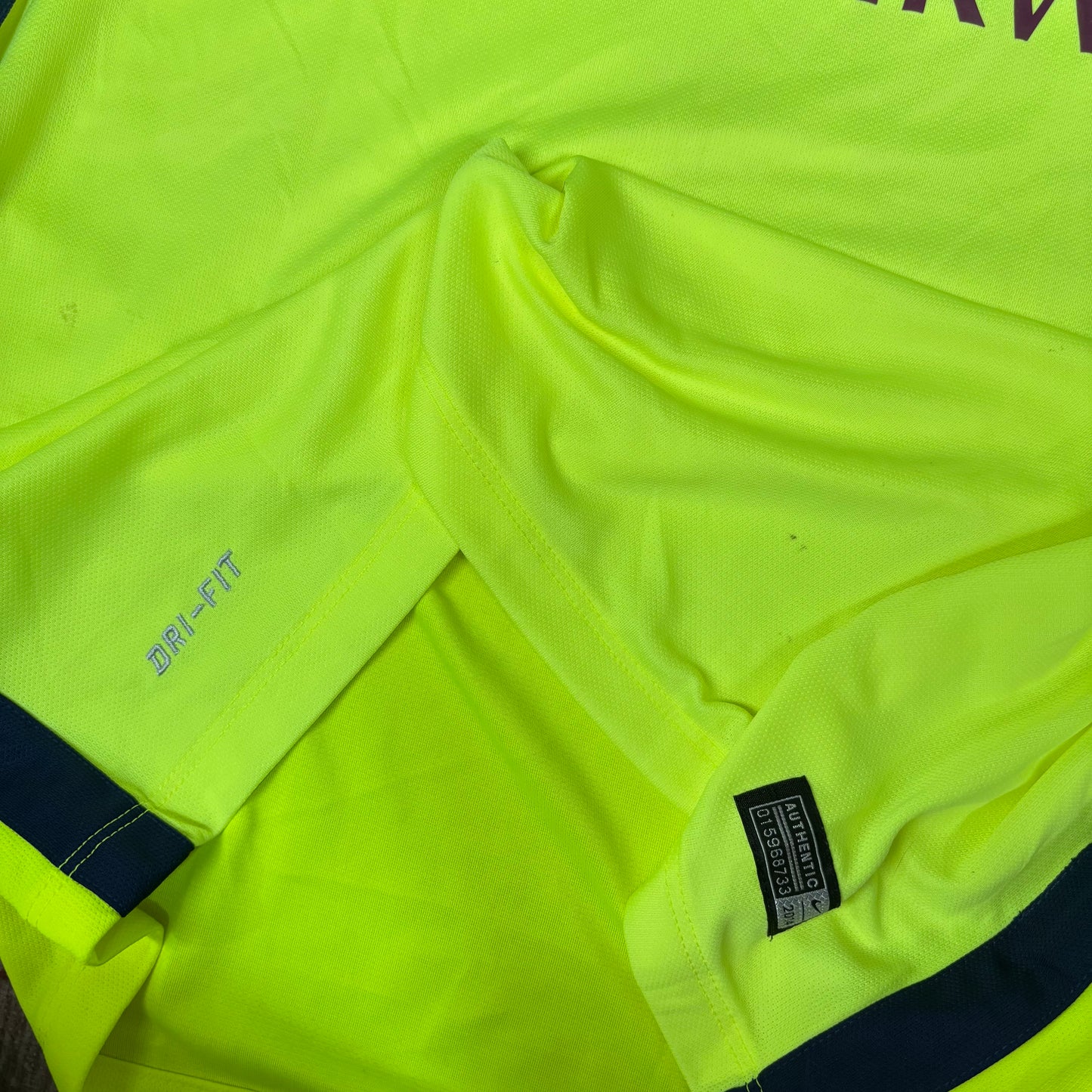 2014/15 Barcelona Third Shirt - Messi - XL