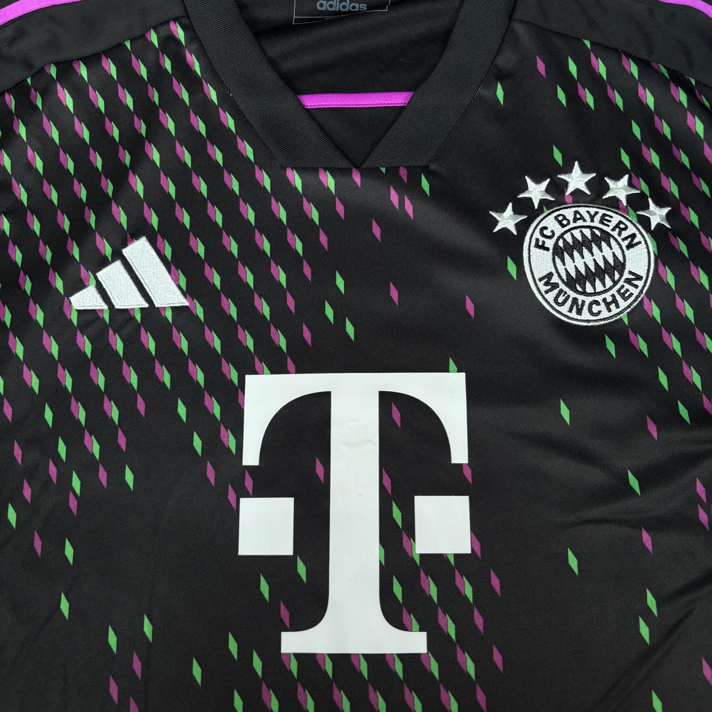 2023/24 Bayern Munich Away Shirt - Kane - L