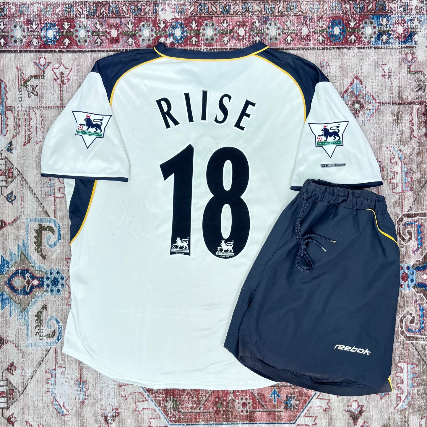 2001/02 Liverpool Away Shirt with Short - Riise - L