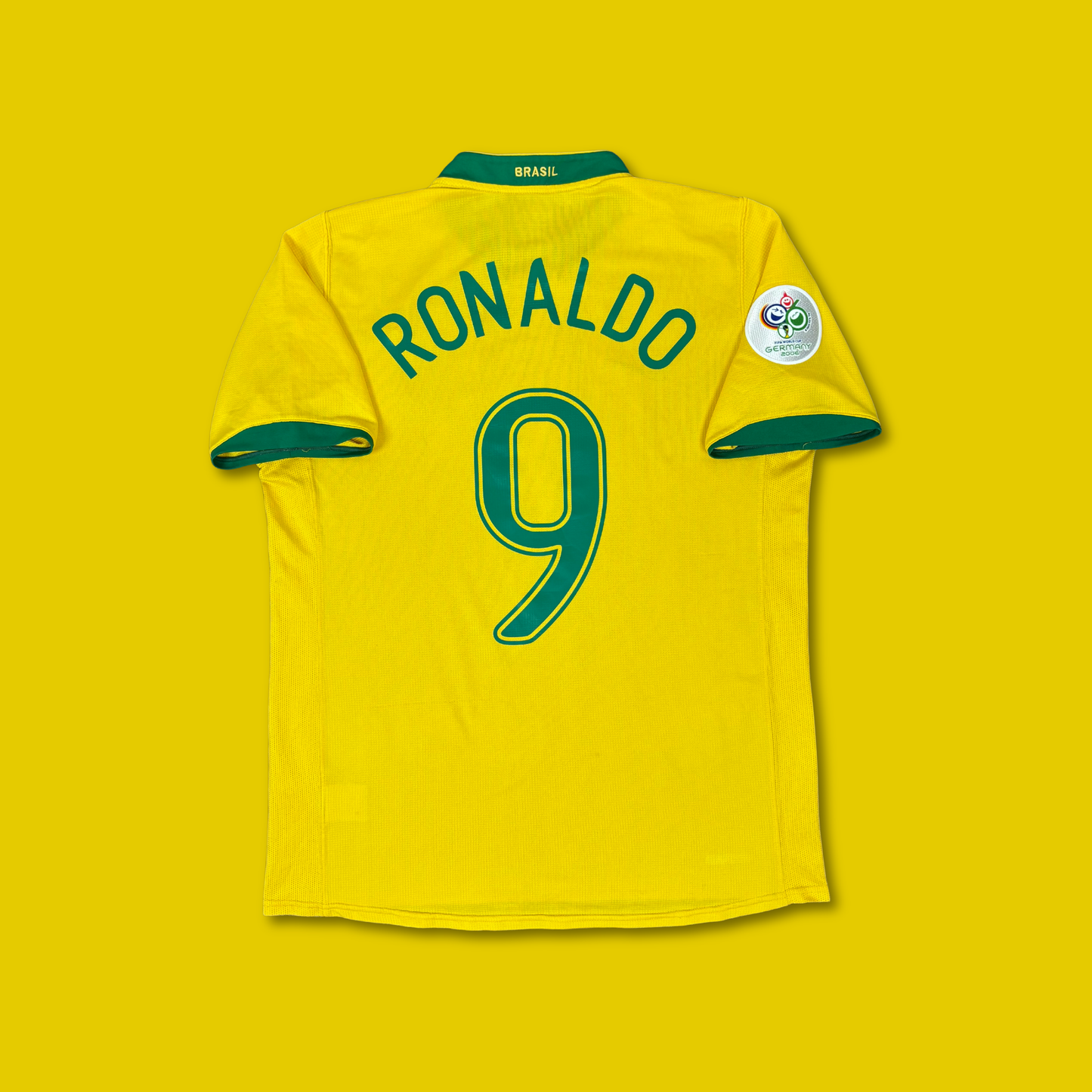 2006/07 Brazil Home Shirt - Ronaldo Nazario - L