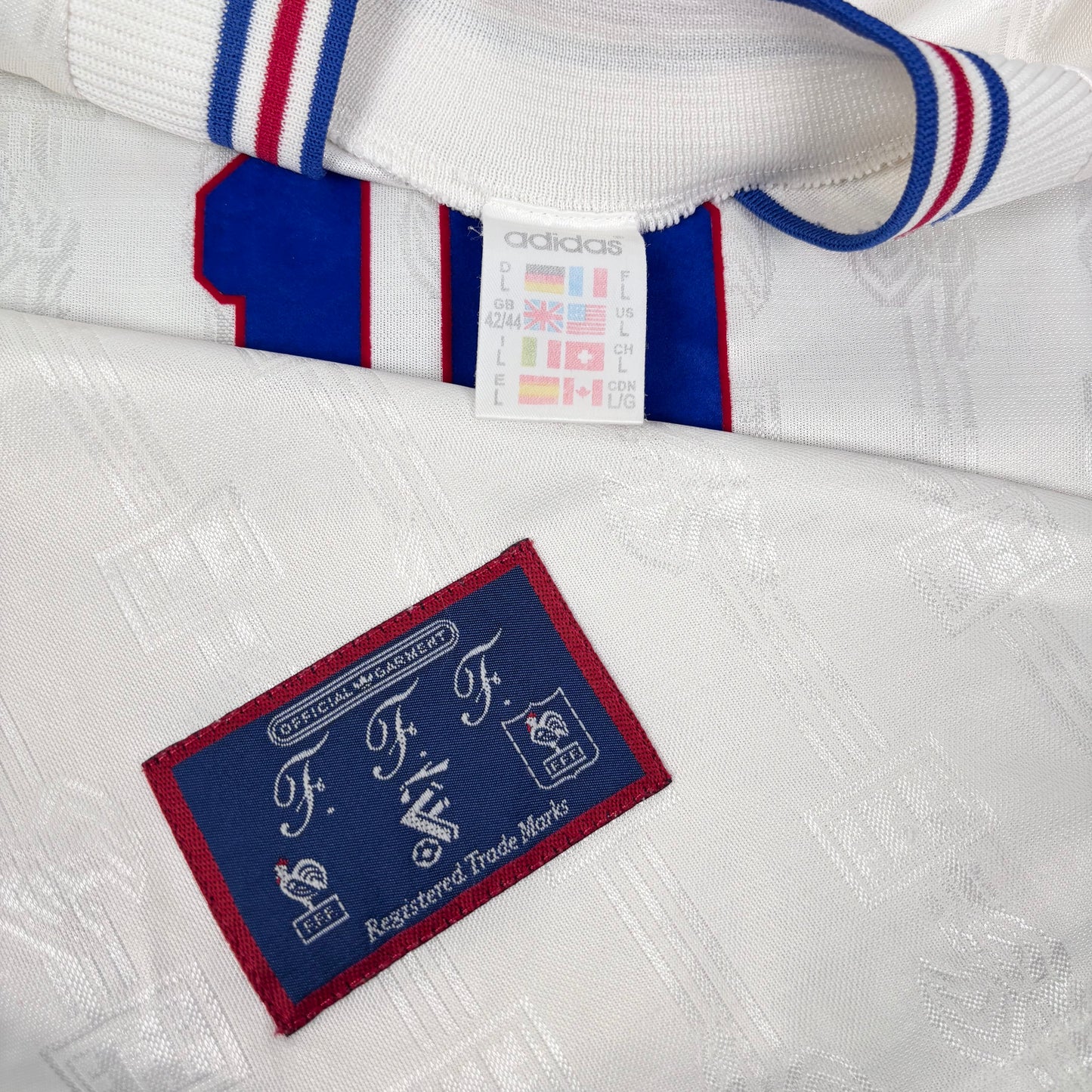 1996/97 France Away Shirt - Zidane - L