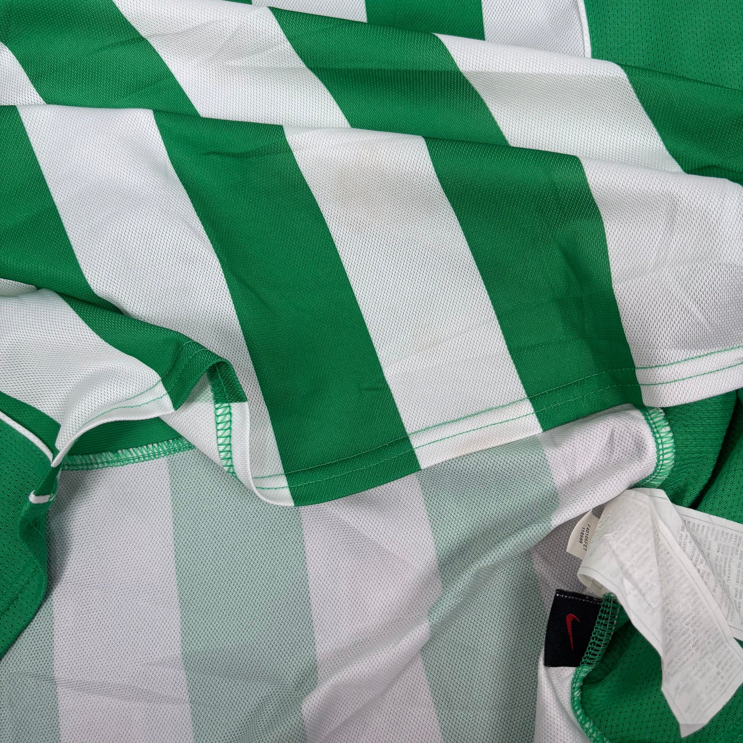 2005/06 Ferencváros Home Shirt - XL