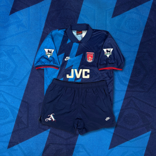 1995/96 Arsenal Away Shirt with Short - Bergkamp - XL