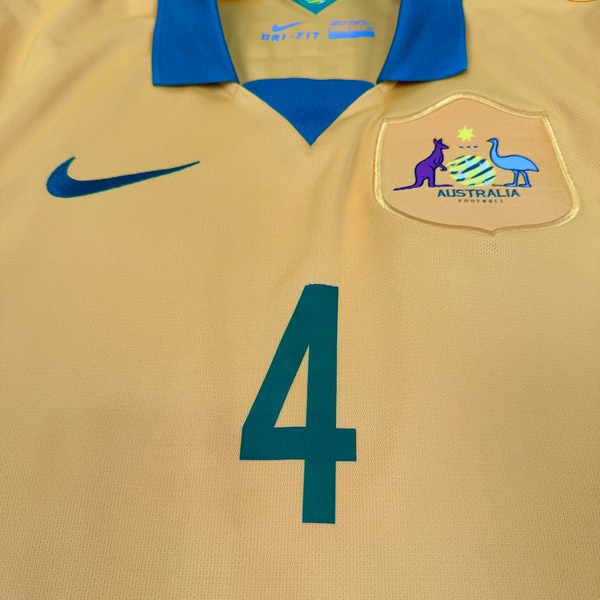 2014/15 Australia Home Shirt - Tim Cahil - S