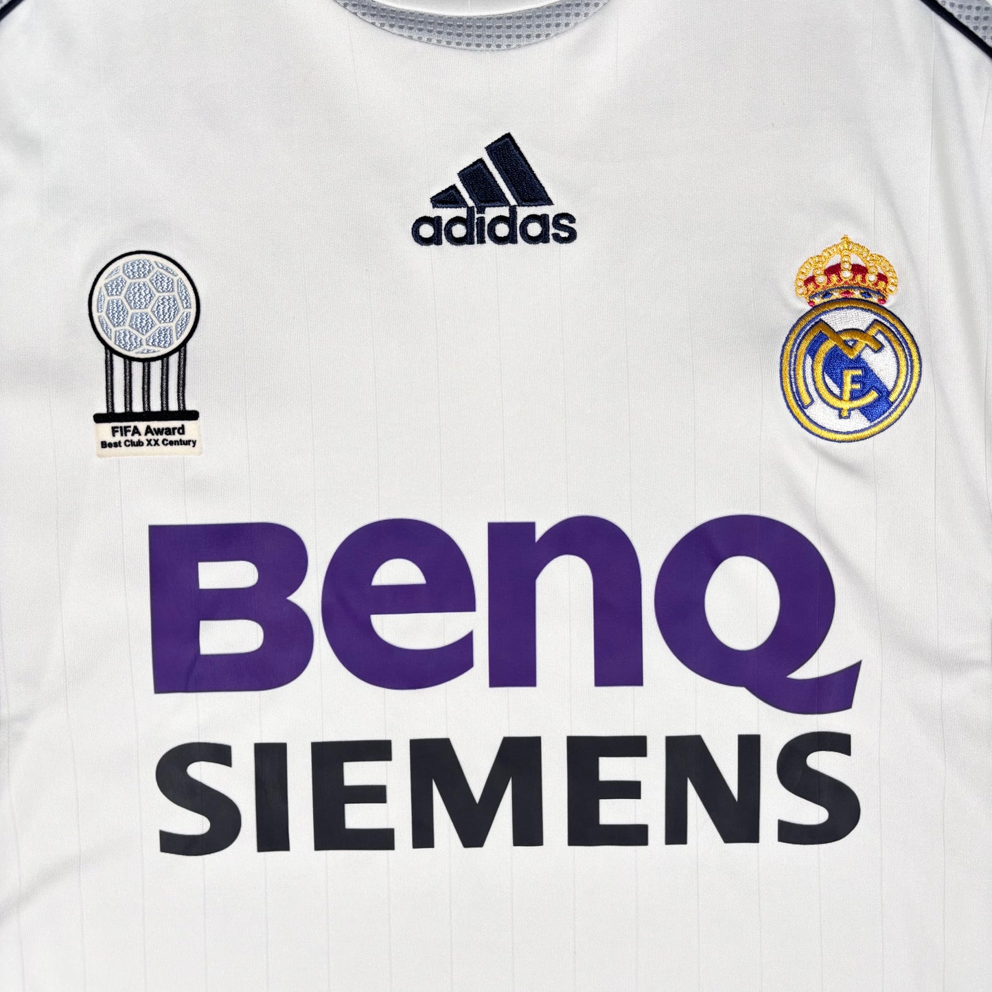 2006/07 Real Madrid Home Shirt - Van Nistelrooy - L