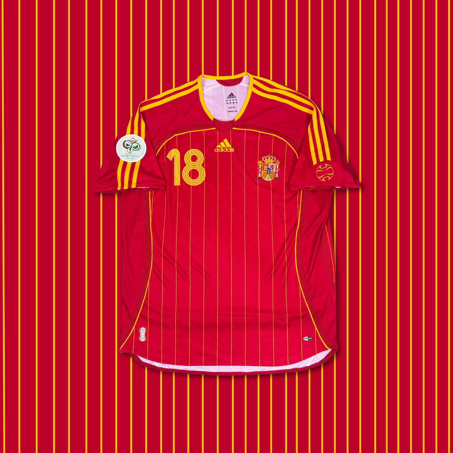 2006/07 Spain Home Shirt - Fabregas - L