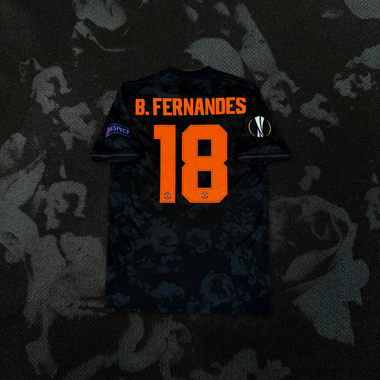 2019/20 Manchester United Third Shirt - Bruno Fernandes - M